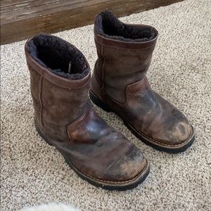 UGG men’s Leather Boots